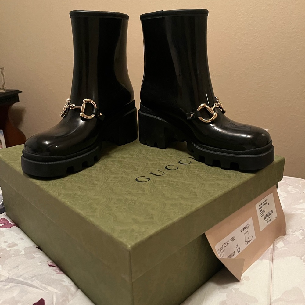 COPY - Authentic Gucci rain boots worn once. In great shape, like new!